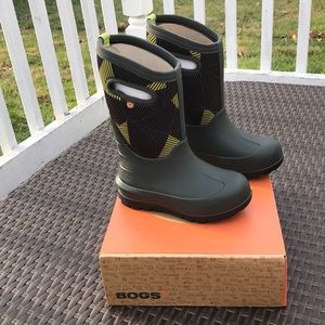 Bogs Insulated Waterproof Boots, Toddler 10, 11, Neo Classic Big Geo, Boys